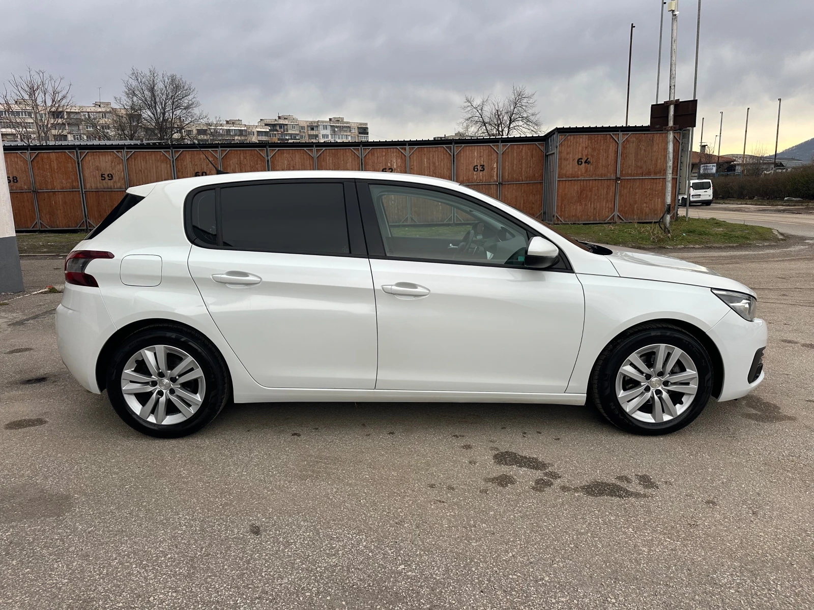 Peugeot 308 1.5HDI EAT8 Face Lift ������ | Mobile.bg � ����������� 8