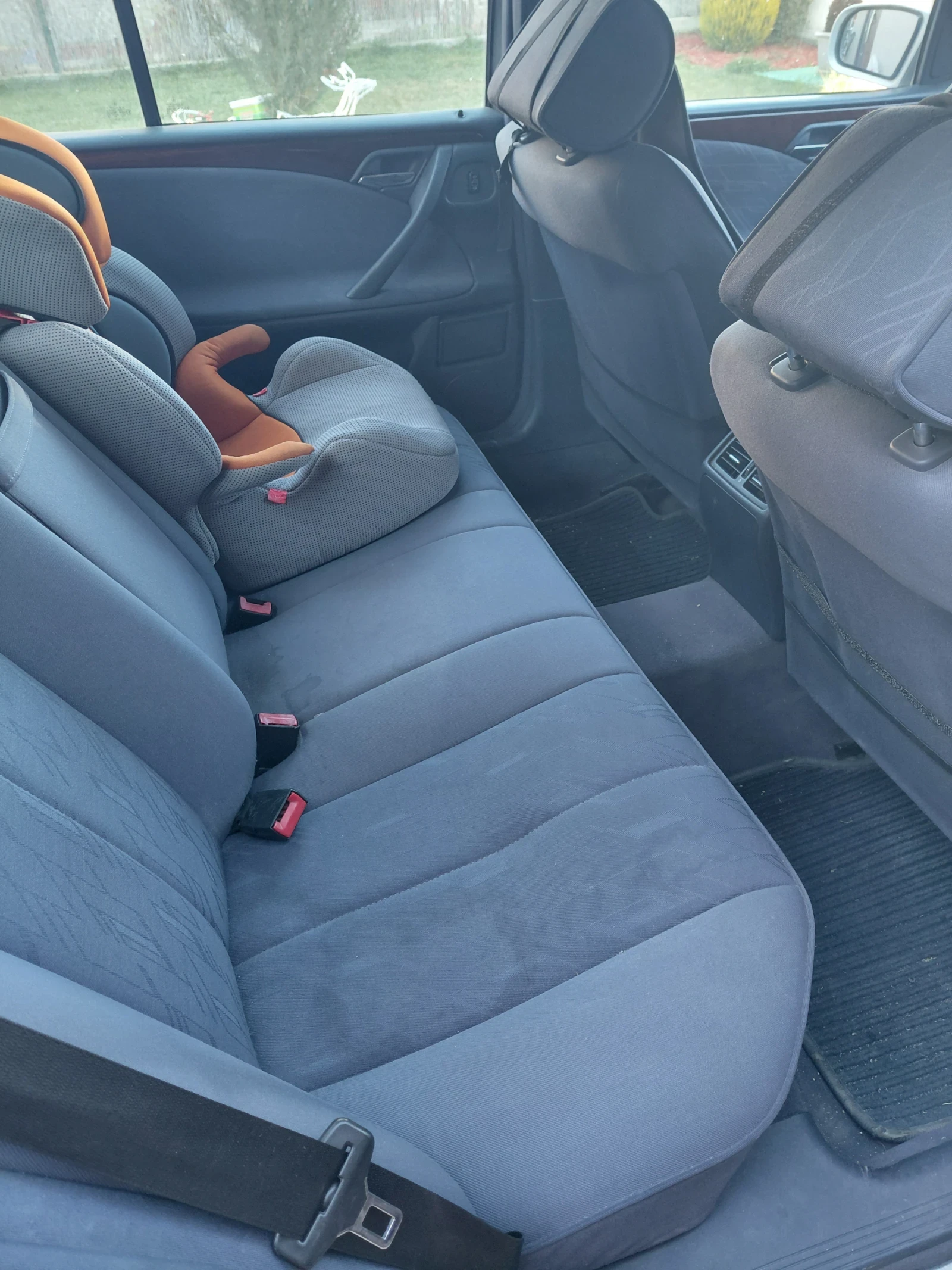 Mercedes-Benz E 220 CDI - изображение 5