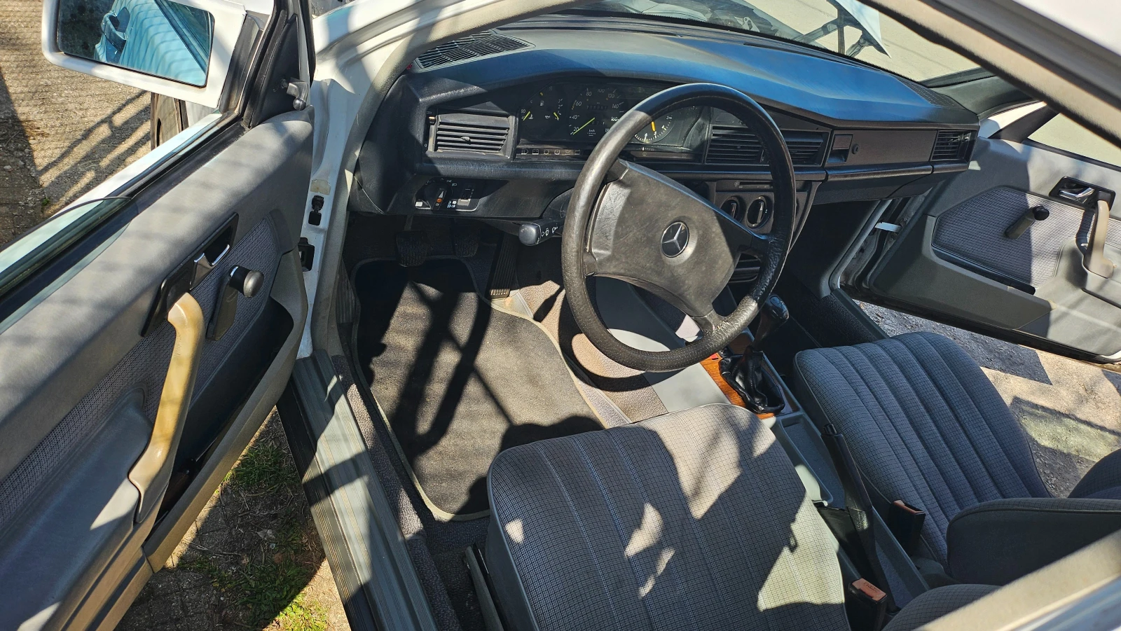 Mercedes-Benz 190 2.0D, снимка 10 - Автомобили и джипове - 53848894