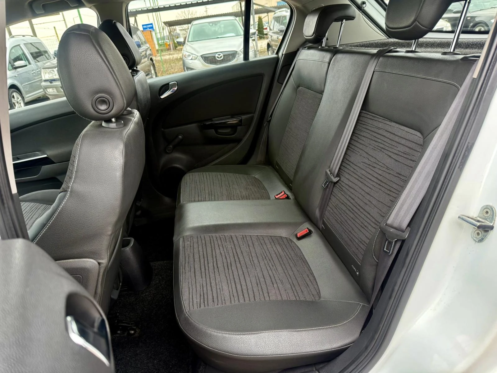 Opel Corsa 1.2i GAZ КОЖА, снимка 14 - Автомобили и джипове - 53900727