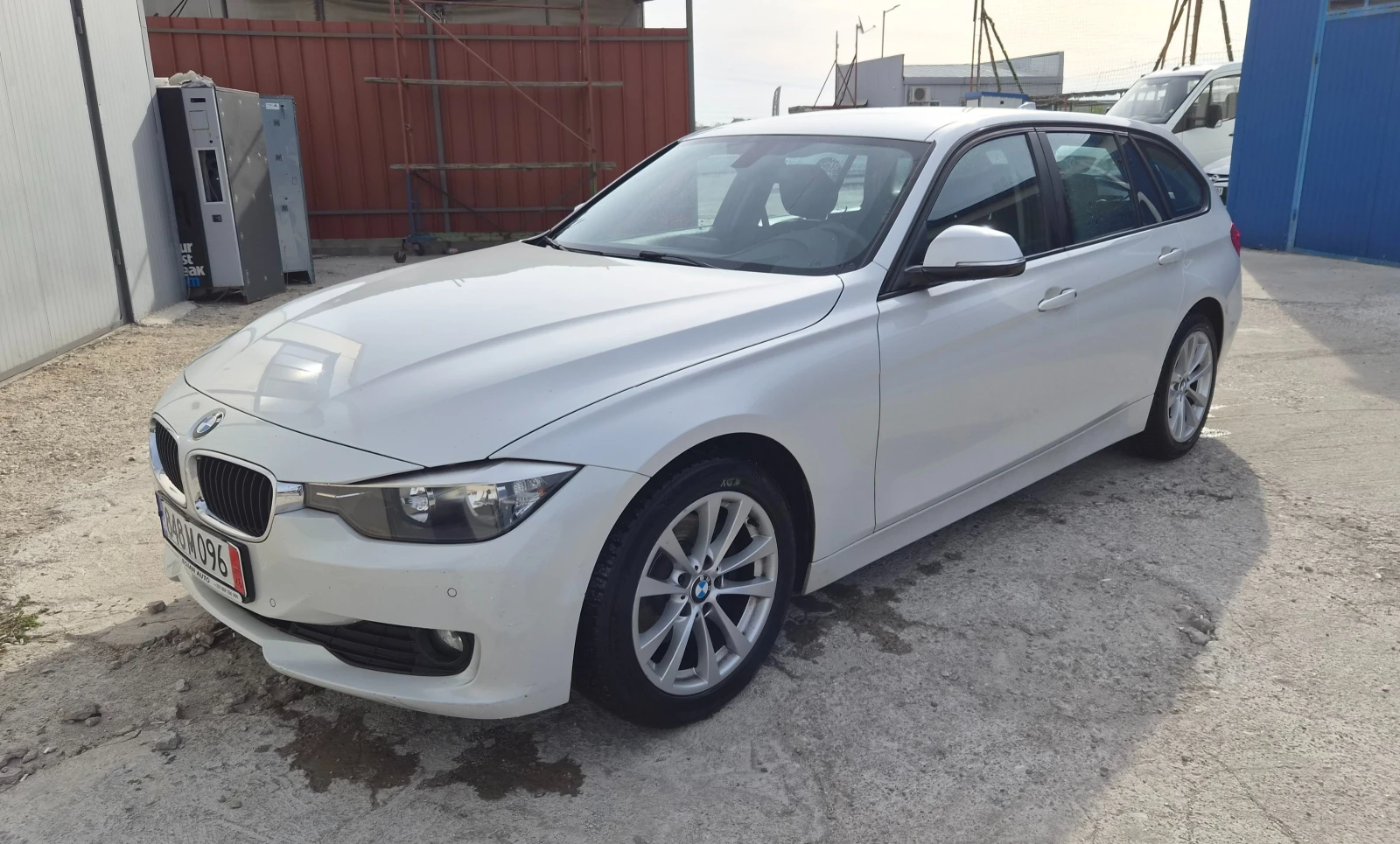 BMW 320