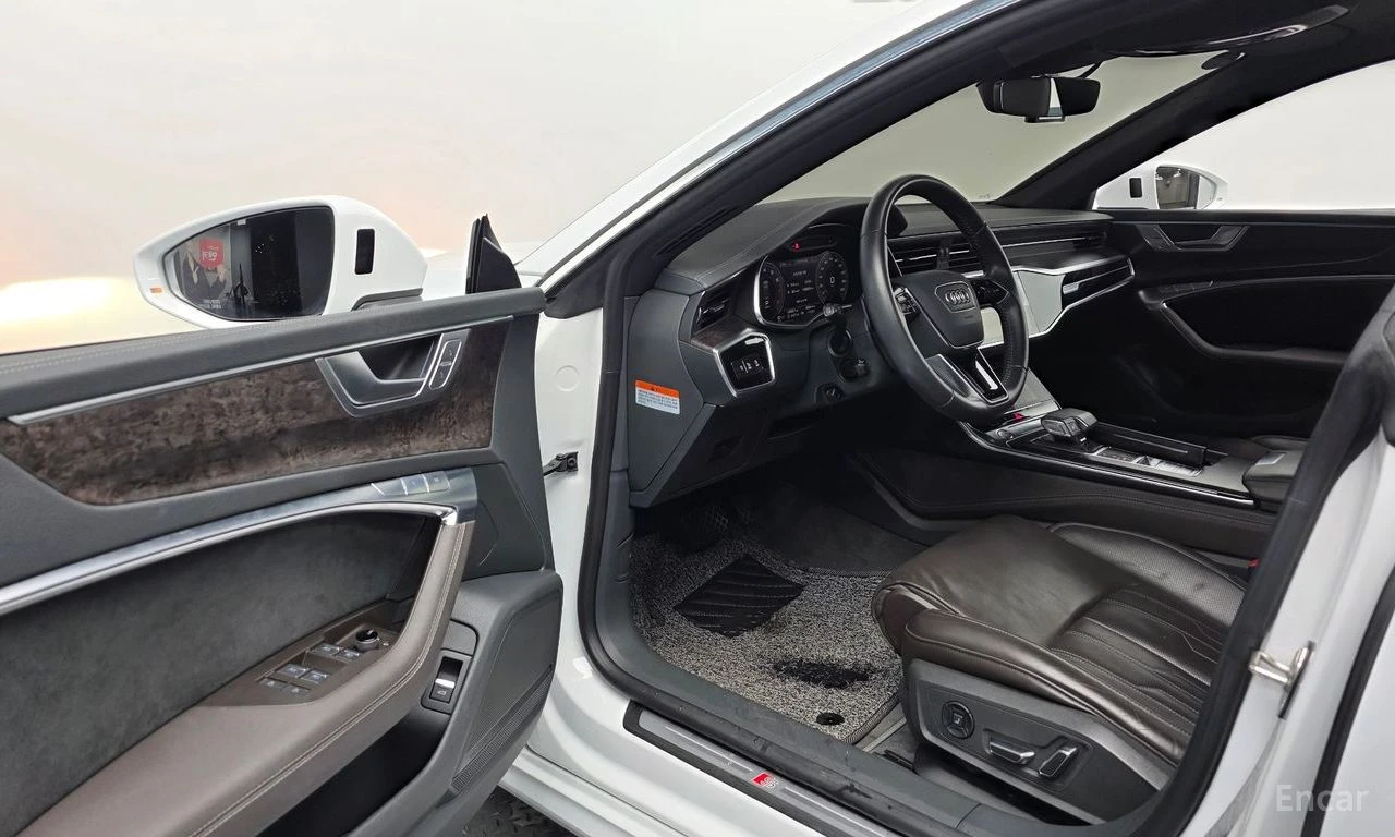 Audi A7 55 TFSI Quattro* BANG & OLUFSEN* HEAD-UP* 360 CAM*, снимка 6 - Автомобили и джипове - 54639496