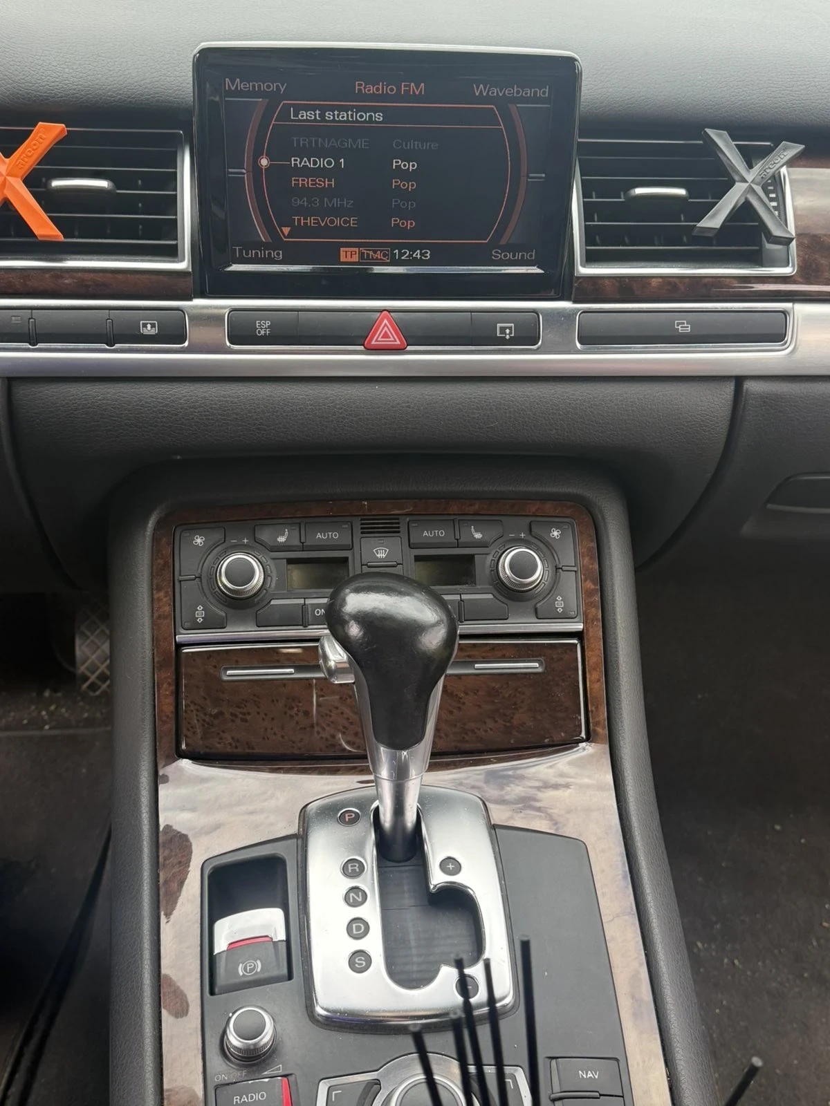 Audi A8, снимка 4 - Автомобили и джипове - 54802713