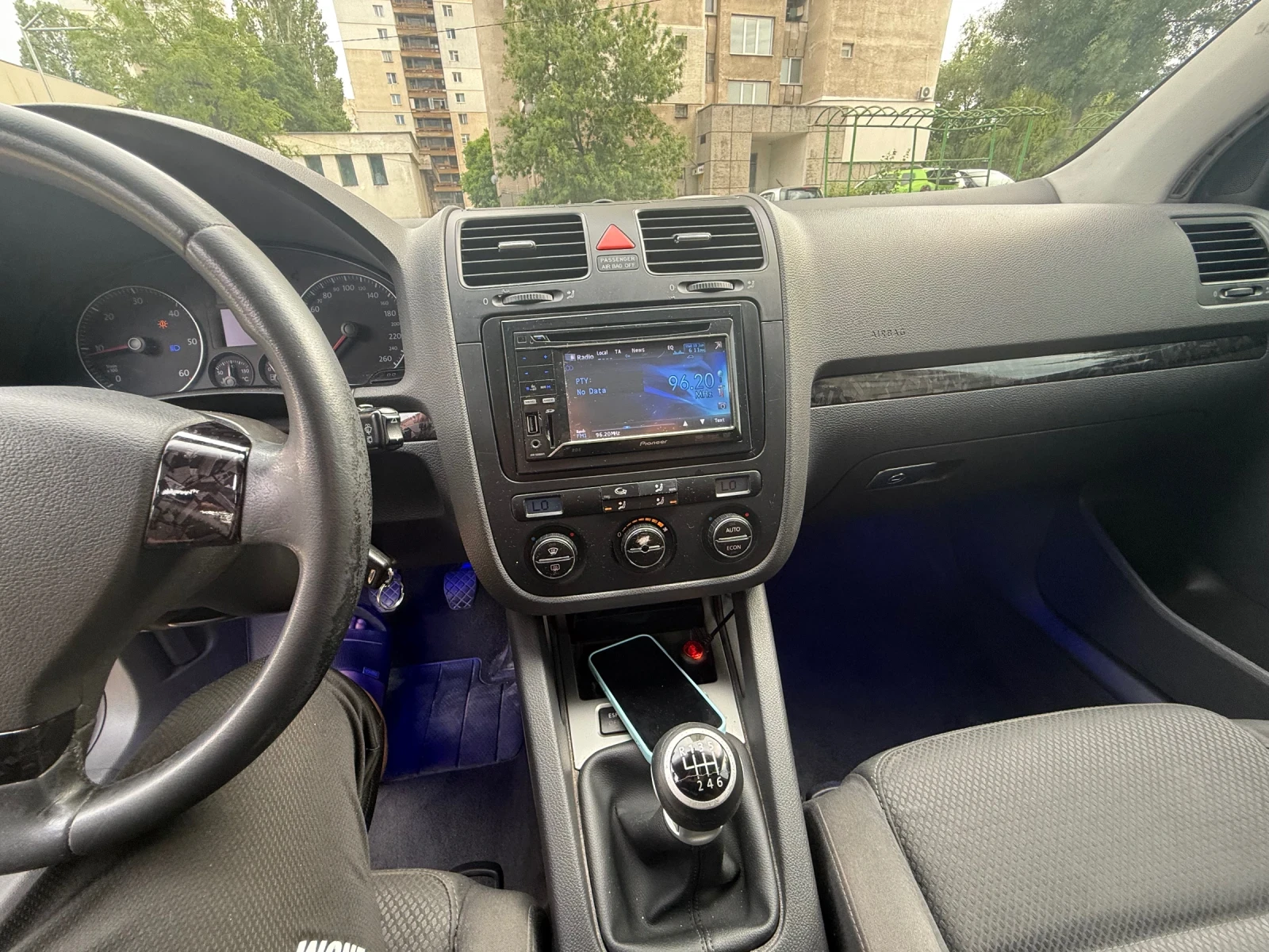VW Golf  обслужен 200 коня - тип тунинг Топ Топ  запазен  , снимка 12 - Автомобили и джипове - 54870117