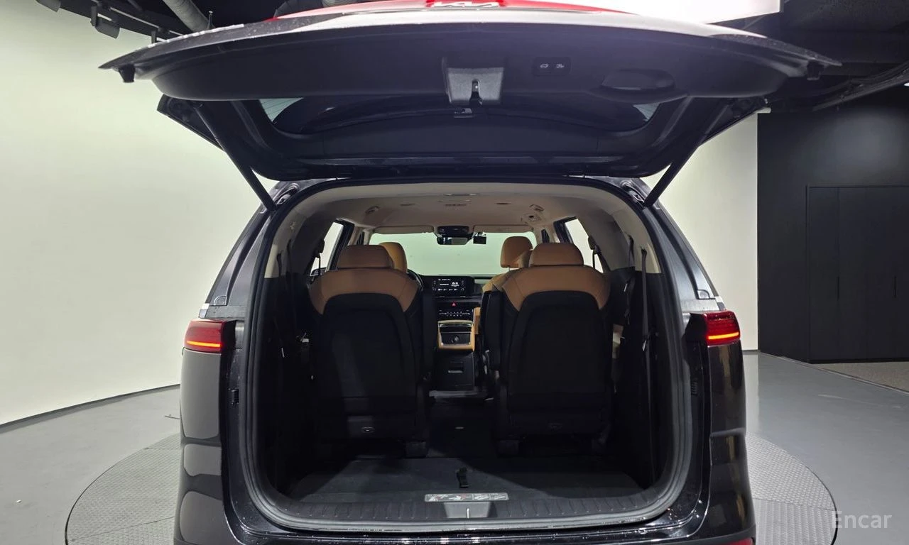Kia Carnival Noblesse* DISTRONIC* ПОДГРЕВ* ОБДУХВАНЕ* , снимка 17 - Автомобили и джипове - 54871093