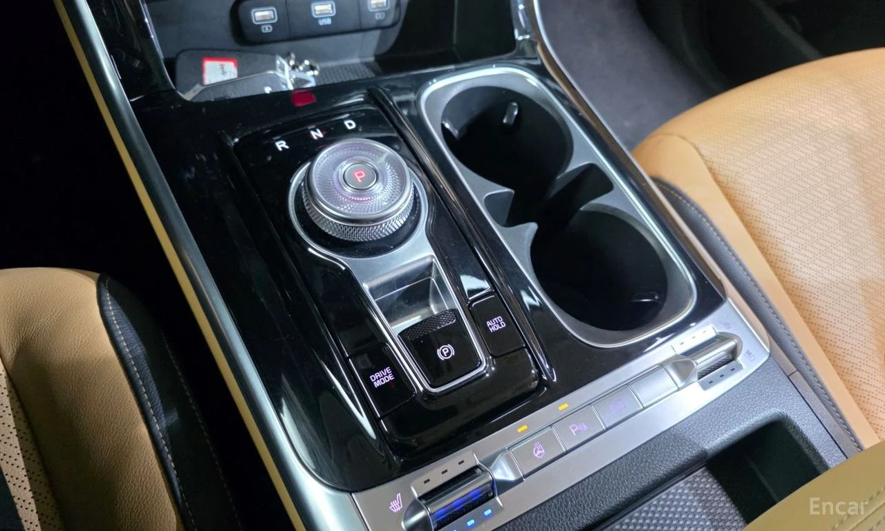 Kia Carnival Noblesse* DISTRONIC* ПОДГРЕВ* ОБДУХВАНЕ* , снимка 14 - Автомобили и джипове - 54871093
