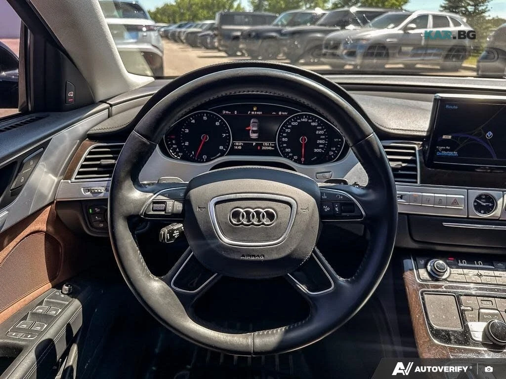 Audi A8 4.0T* quattro* АвтоКредит* (ЦЕНА ДО БГ), снимка 10 - Автомобили и джипове - 54918199