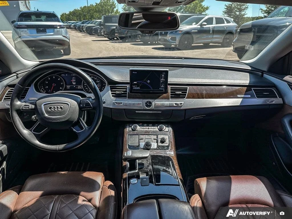 Audi A8 4.0T* quattro* АвтоКредит* (ЦЕНА ДО БГ), снимка 7 - Автомобили и джипове - 54918199