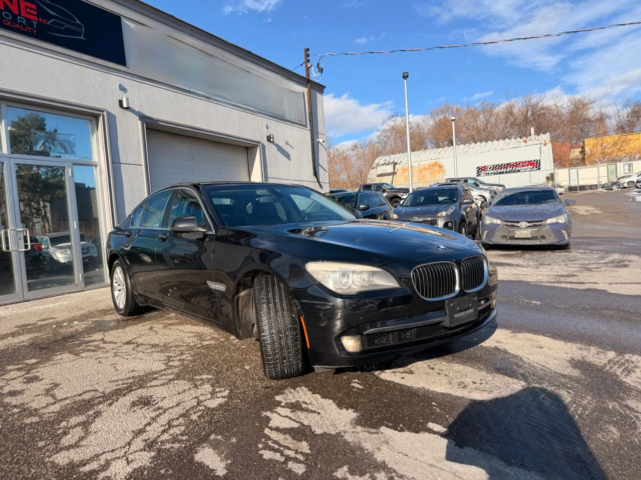 BMW 750 xDrive* АвтоКредит* (ЦЕНА ДО БГ), снимка 3 - Автомобили и джипове - 54935232