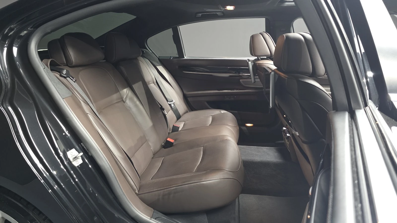 BMW 750 ���* ���������* HUD* 360* SOFT CLOSE* ������ ���� | Mobile.bg � ����������� 11