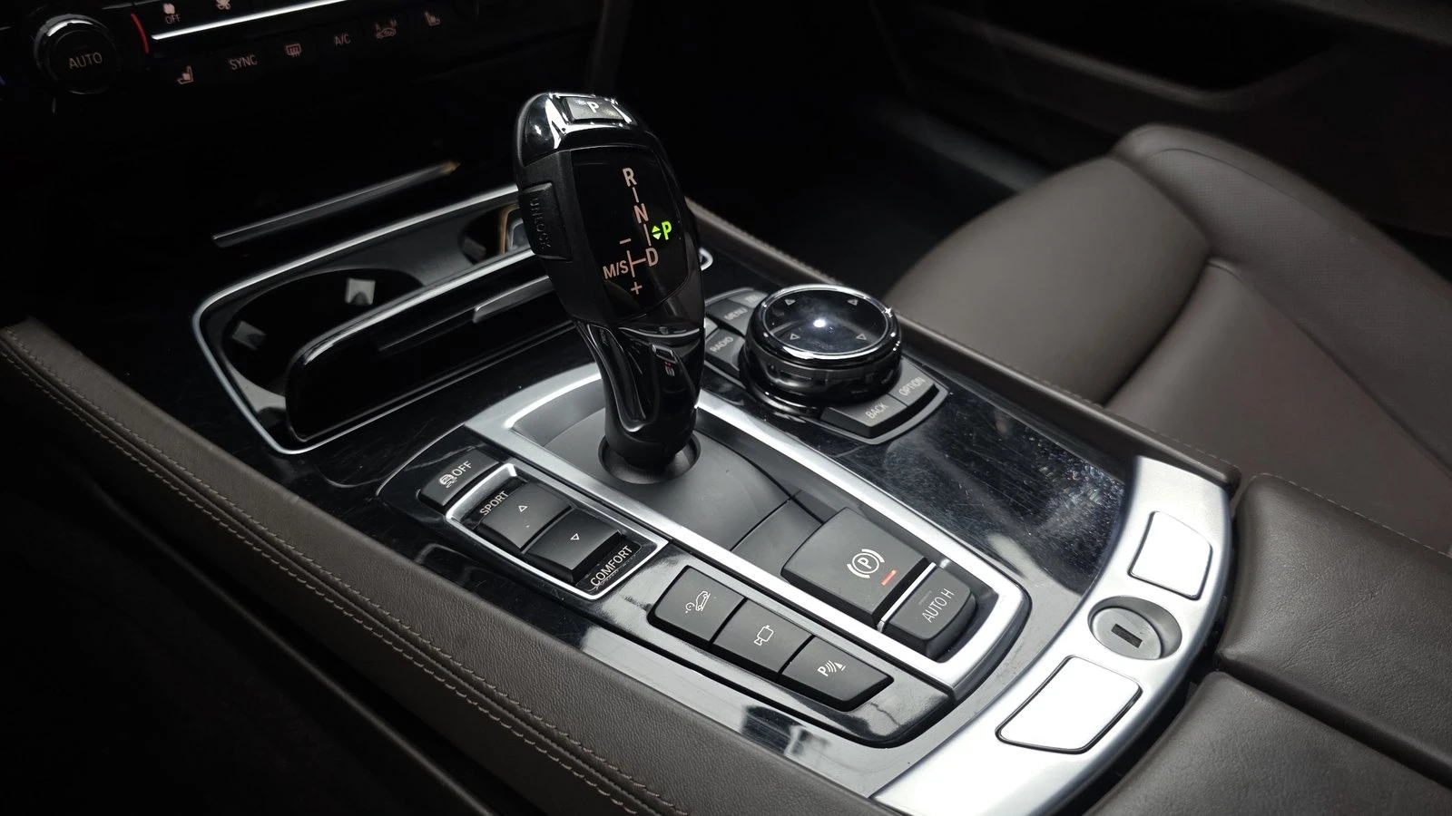 BMW 750 ���* ���������* HUD* 360* SOFT CLOSE* ������ ���� | Mobile.bg � ����������� 9