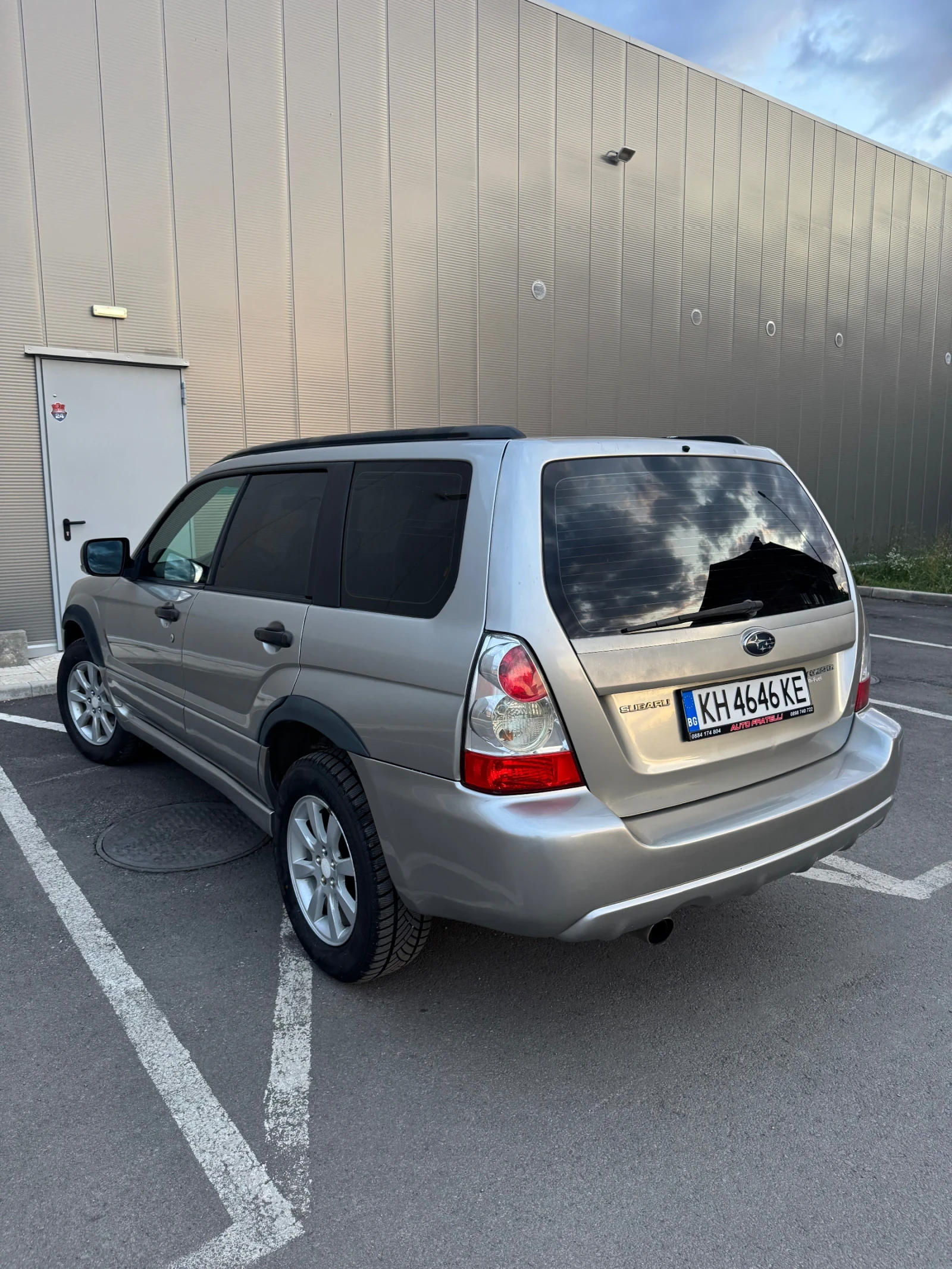 Subaru Forester 2.0 ГАЗ/БЕНЗИН 4x4, снимка 6 - Автомобили и джипове - 55425170