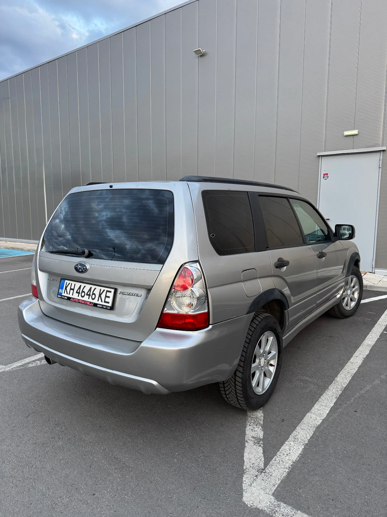 Subaru Forester 2.0 ГАЗ/БЕНЗИН 4x4, снимка 4 - Автомобили и джипове - 55425170