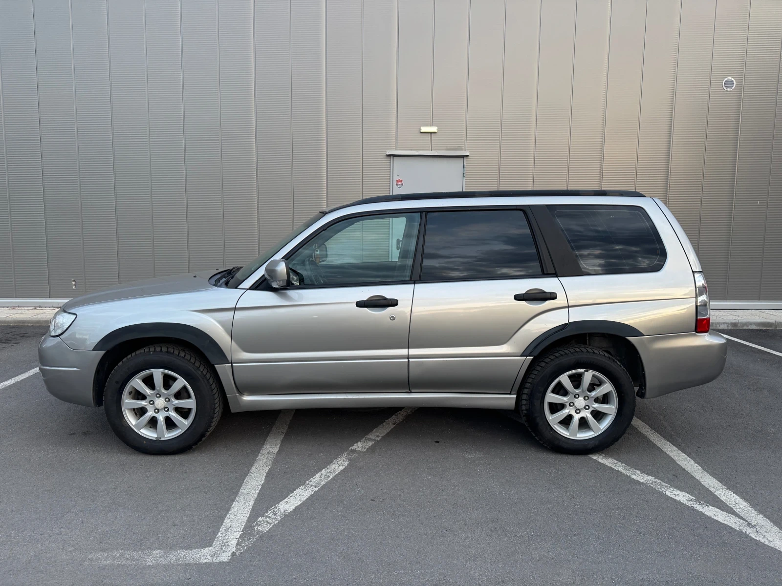 Subaru Forester 2.0 ГАЗ/БЕНЗИН 4x4, снимка 7 - Автомобили и джипове - 55425170