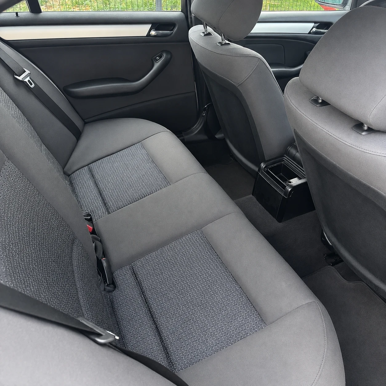 BMW 320, снимка 10 - Автомобили и джипове - 55563641
