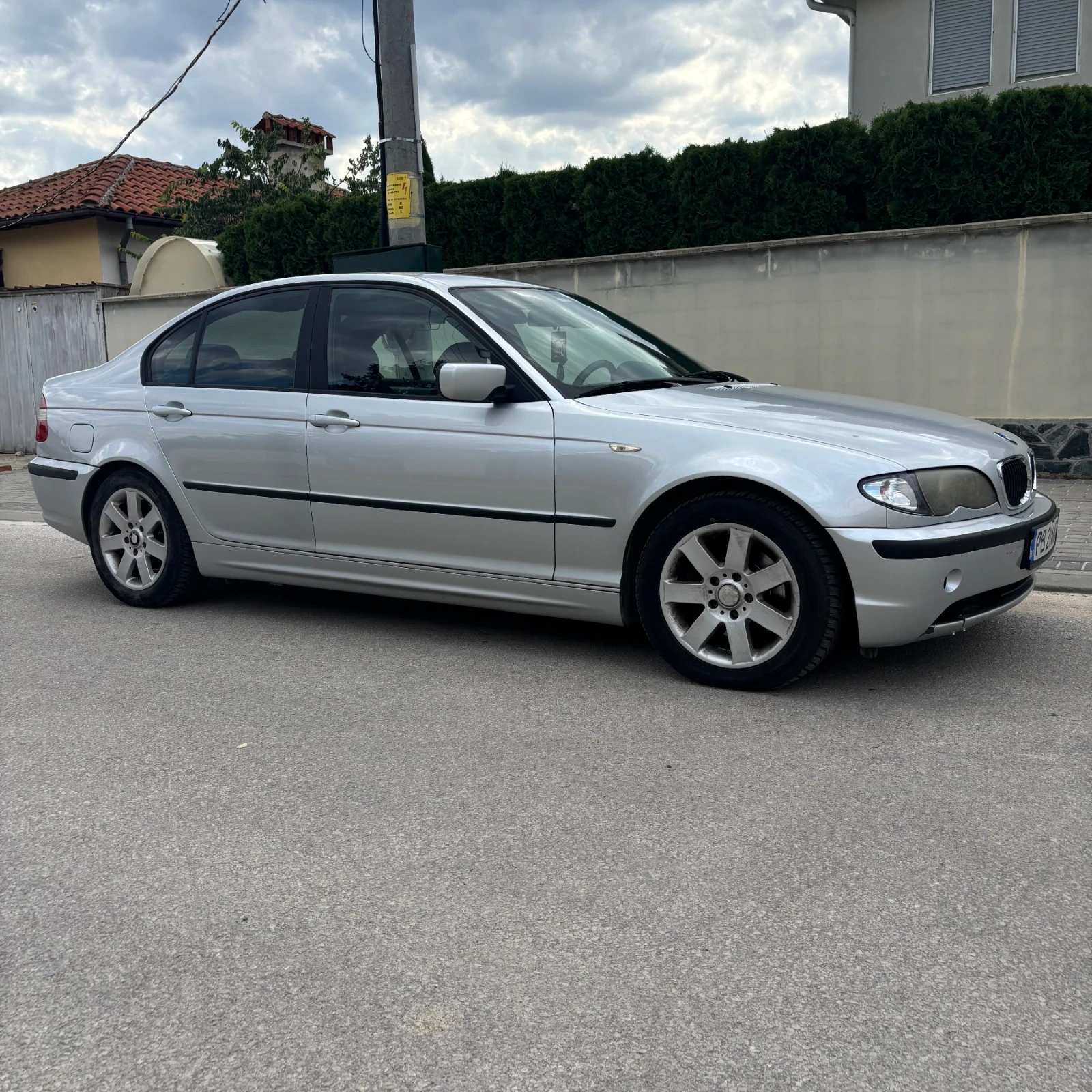BMW 320, снимка 5 - Автомобили и джипове - 55563641