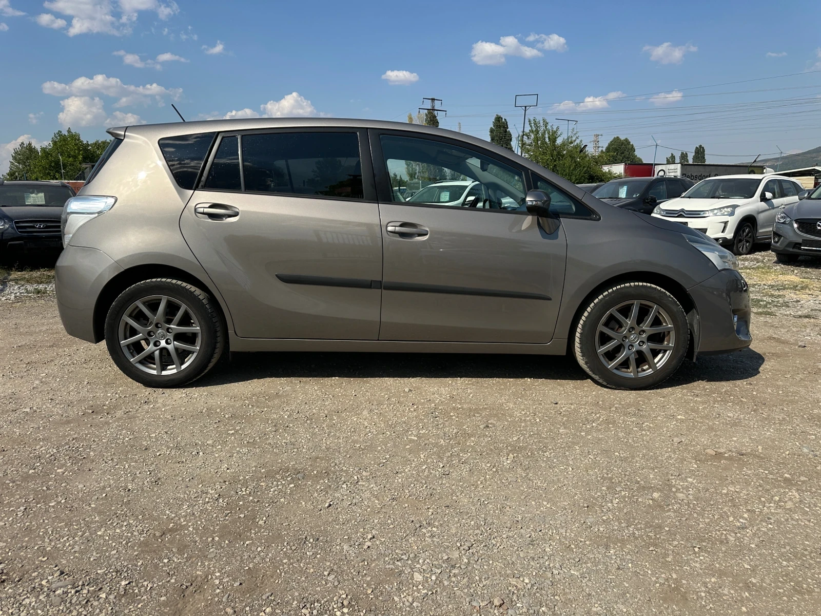 Toyota Verso 1.8-2014-FACELIFT-����-����-1�-�������� | Mobile.bg � ����������� 6