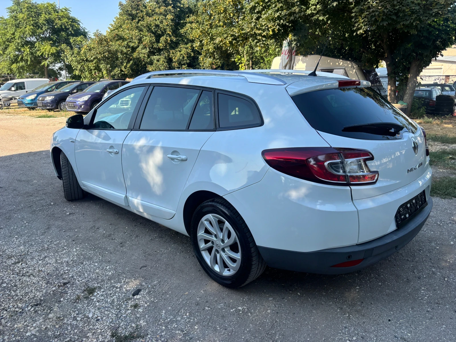 Renault Megane 2015+ 1.5DCI+ 96кс+ ЛЕД+ 6ск, снимка 6 - Автомобили и джипове - 55648941