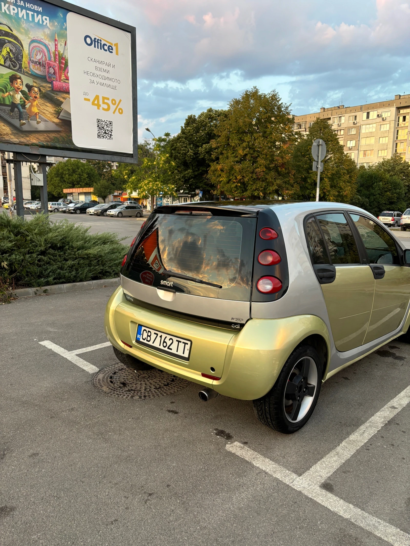 Smart Forfour, снимка 3 - Автомобили и джипове - 56532131