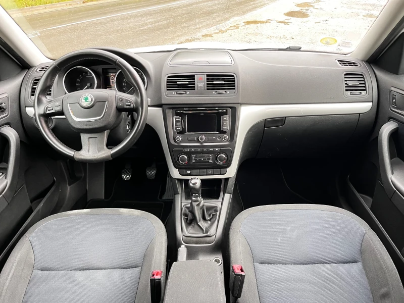 Skoda Yeti 2.0 TDI Navigation, снимка 10 - Автомобили и джипове - 46970131