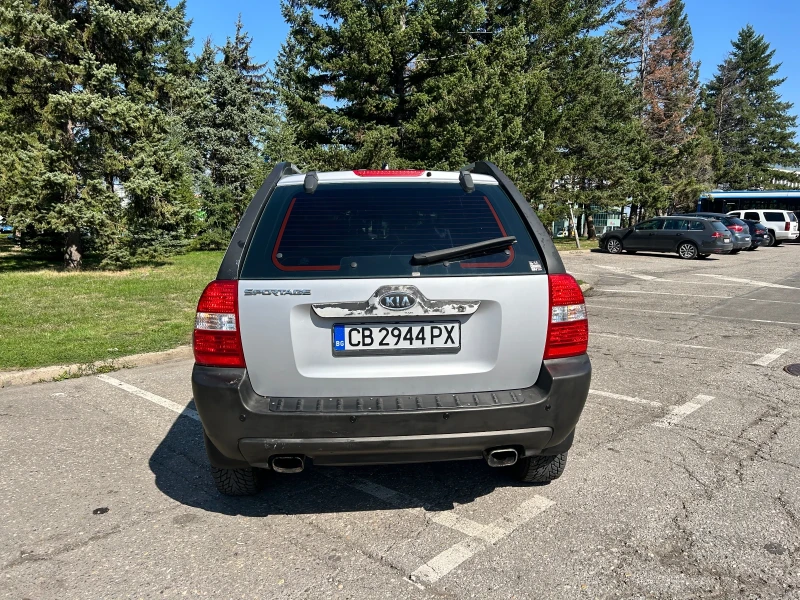 Kia Sportage, снимка 4 - Автомобили и джипове - 47330846