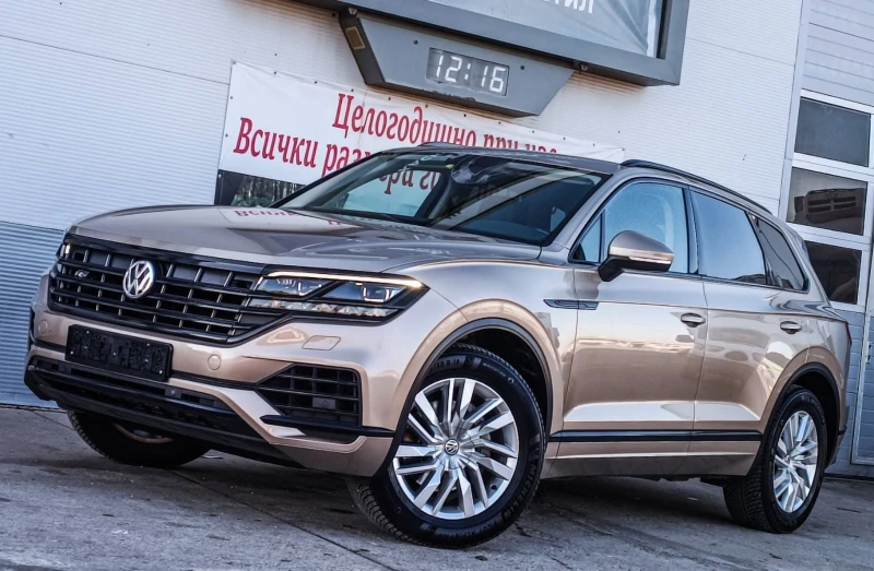 VW Touareg 3.0D, снимка 1 - Автомобили и джипове - 48676328