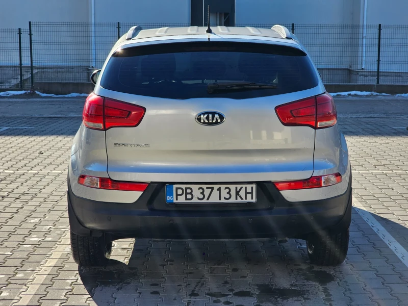 Kia Sportage, снимка 11 - Автомобили и джипове - 48727729