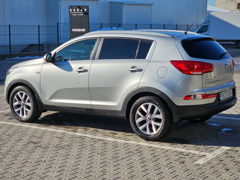 Kia Sportage, снимка 13 - Автомобили и джипове - 48727729