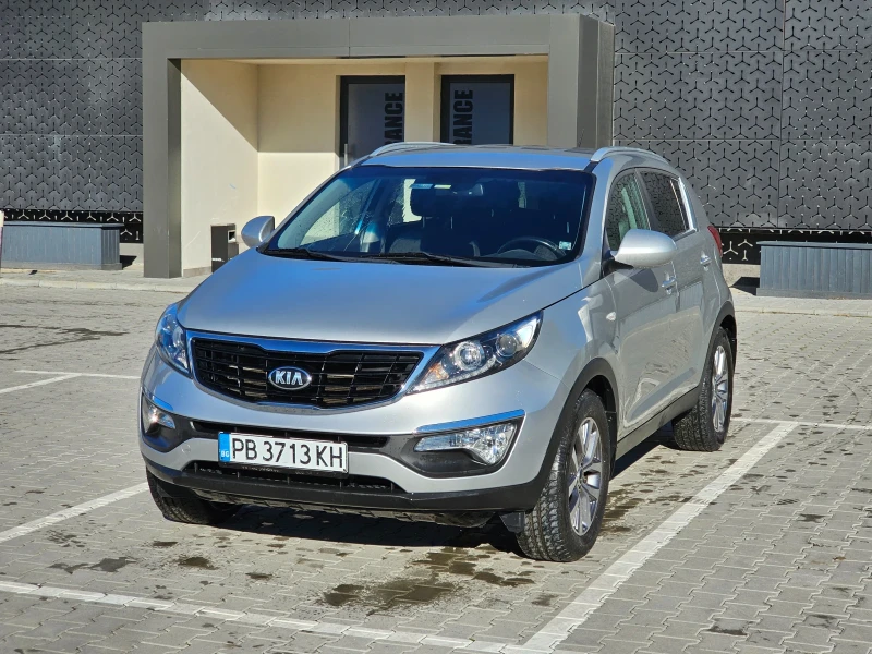 Kia Sportage, снимка 2 - Автомобили и джипове - 48727729