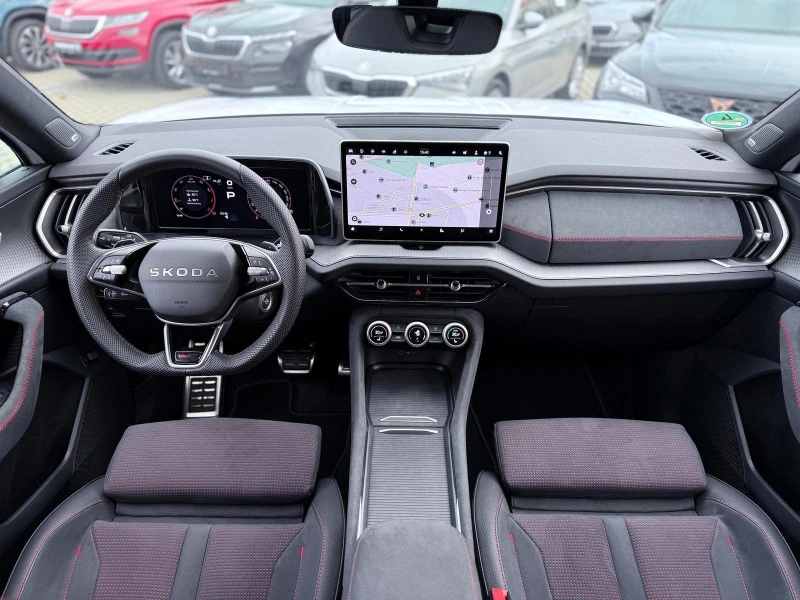 Skoda Kodiaq RS* 2.OTSI* 4x4* CANTON* DISTR* CAMERA* KEYLESS, снимка 10 - Автомобили и джипове - 51765433