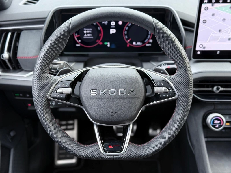 Skoda Kodiaq RS* 2.OTSI* 4x4* CANTON* DISTR* CAMERA* KEYLESS, снимка 8 - Автомобили и джипове - 51765433
