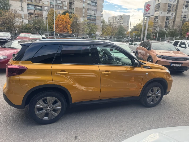 Suzuki Vitara Full Hybrid Automatic, снимка 7 - Автомобили и джипове - 52369787