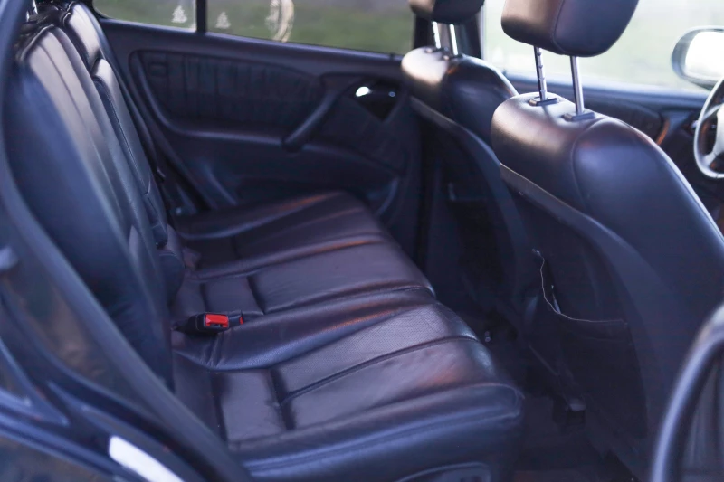 Mercedes-Benz ML 320, снимка 12 - Автомобили и джипове - 52585834