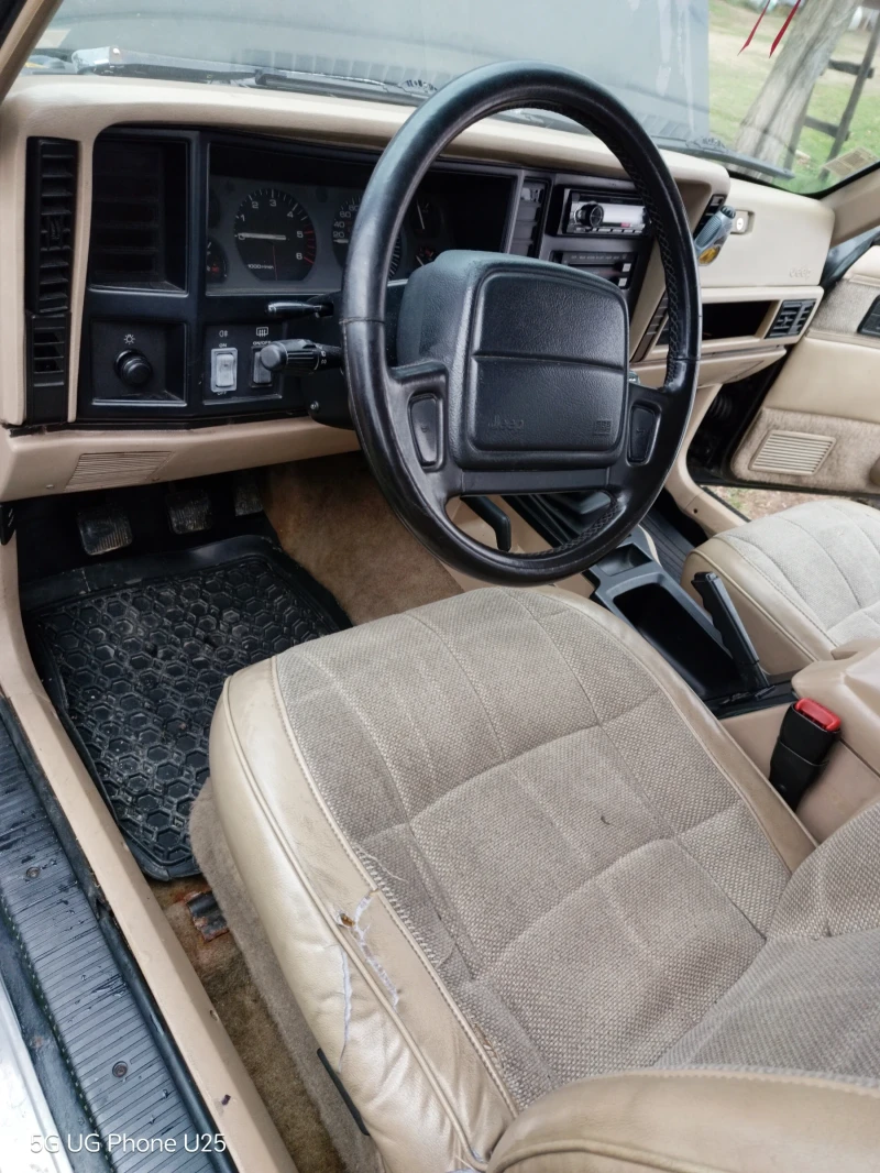 Jeep Cherokee, снимка 4 - Автомобили и джипове - 53570706