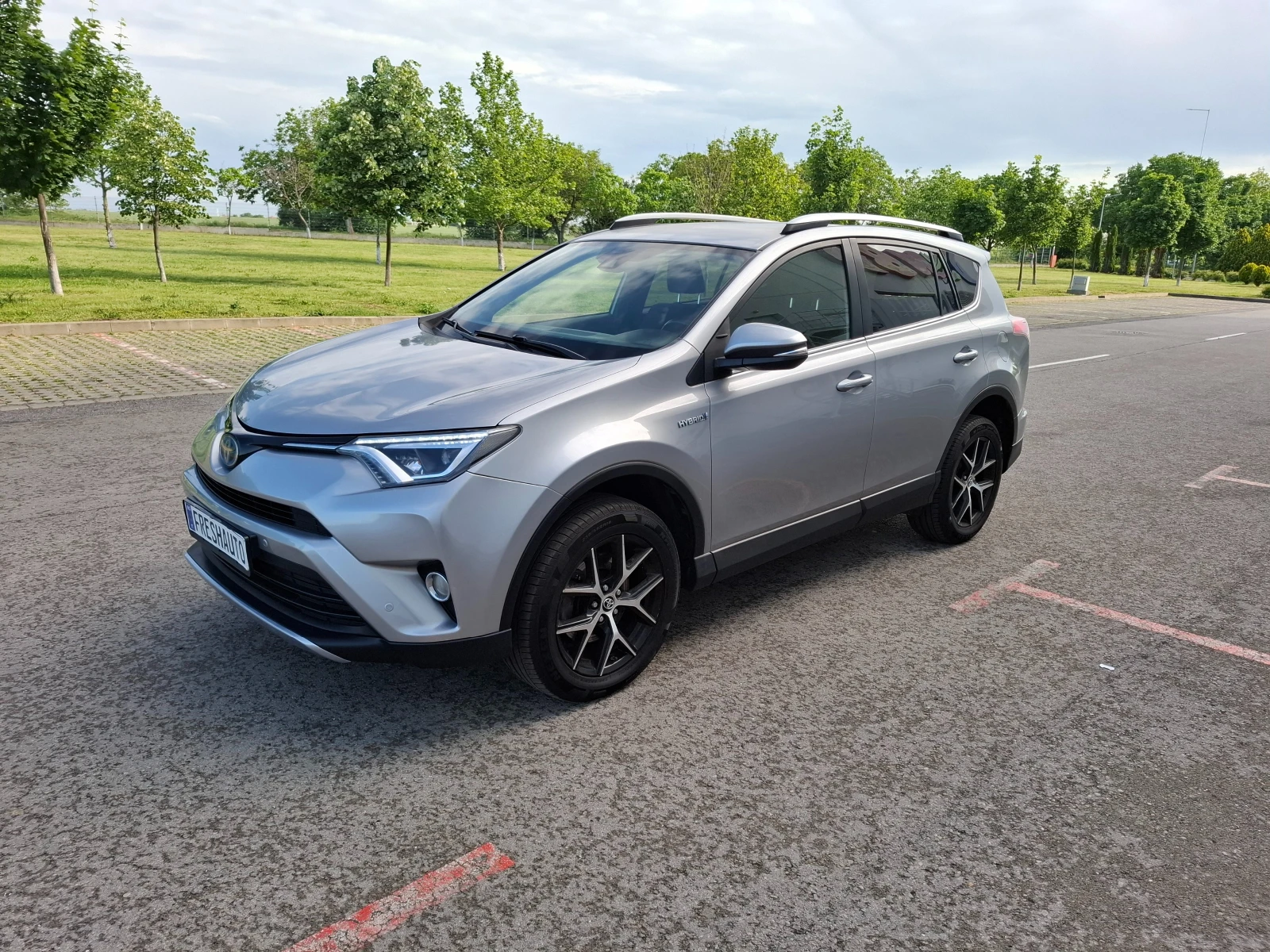Toyota Rav4 2.5HYBRID Navi Камера Подгрев - изображение 3