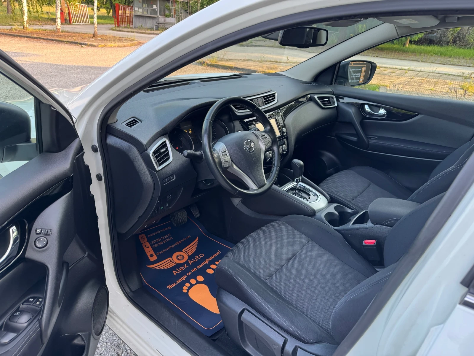Nissan Qashqai 1.6dci/Автоматик/360 камера/NAVI/Keyless/ЛИЗИНГ - изображение 8