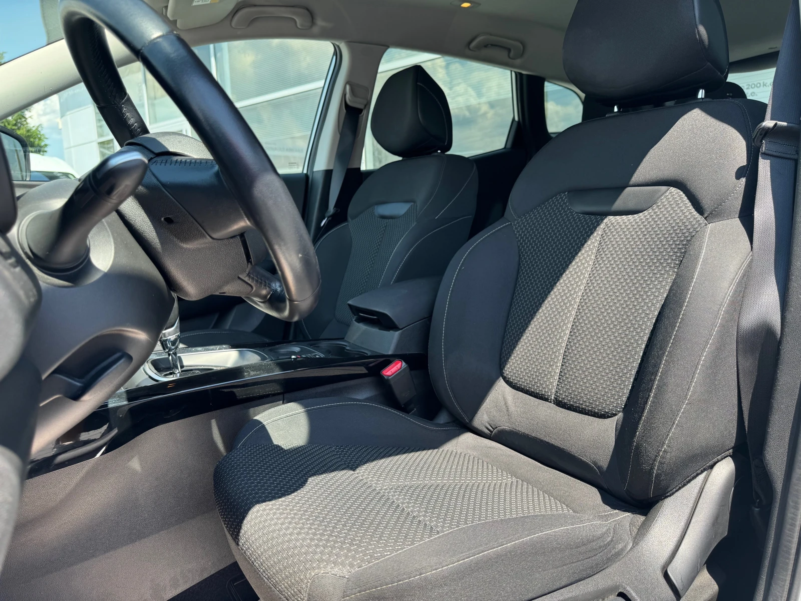 Renault Kadjar 1.5 DCi 110 к.с./ Aвтоматик - изображение 10