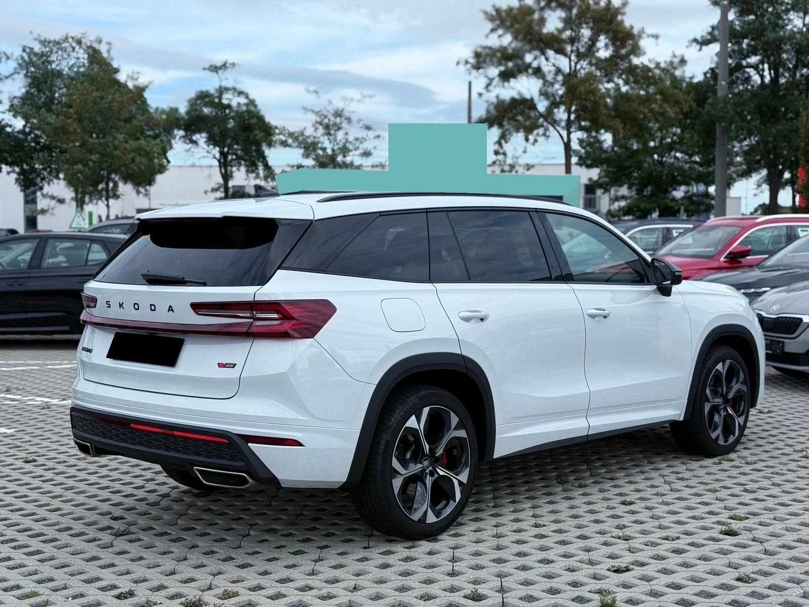 Skoda Kodiaq RS* 2.OTSI* 4x4* CANTON* DISTR* CAMERA* KEYLESS - изображение 3