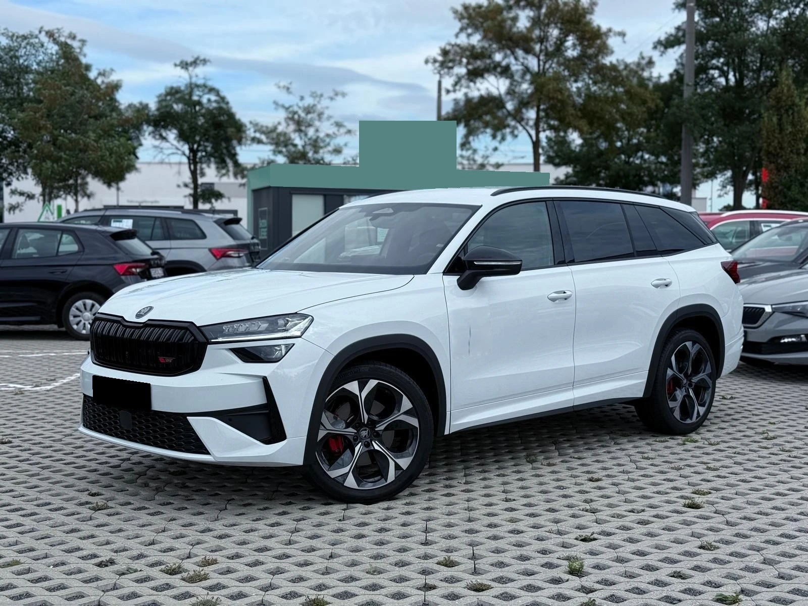 Skoda Kodiaq RS* 2.OTSI* 4x4* CANTON* DISTR* CAMERA* KEYLESS | Mobile.bg   1