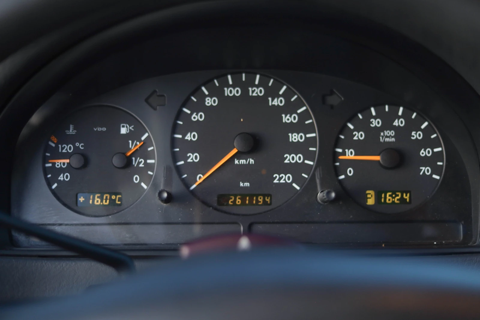 Mercedes-Benz ML 320  - изображение 7