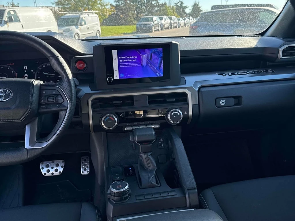 Toyota Tacoma * 4x4 Double Cab Auto * CARFAX * БЕЗ ПЪРВОНАЧАЛНА  - изображение 9