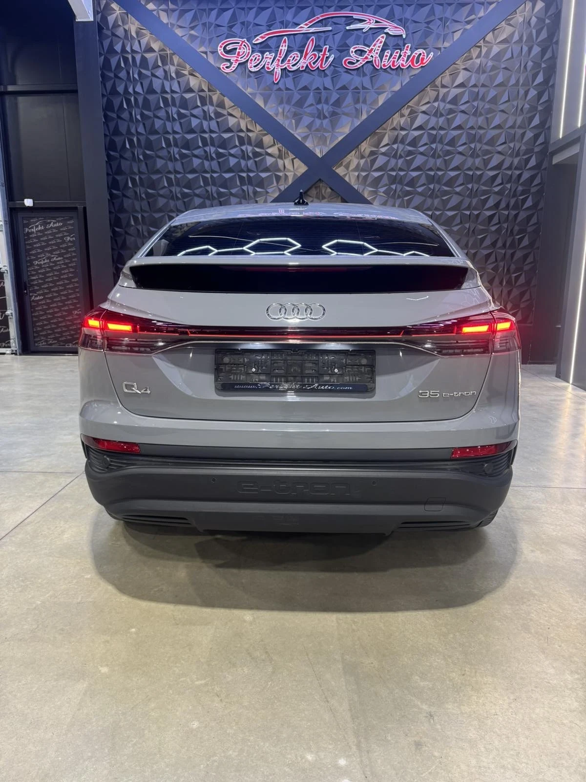 Audi Q4 35 SPORTBACK E-TRON , снимка 5 - Автомобили и джипове - 54419506