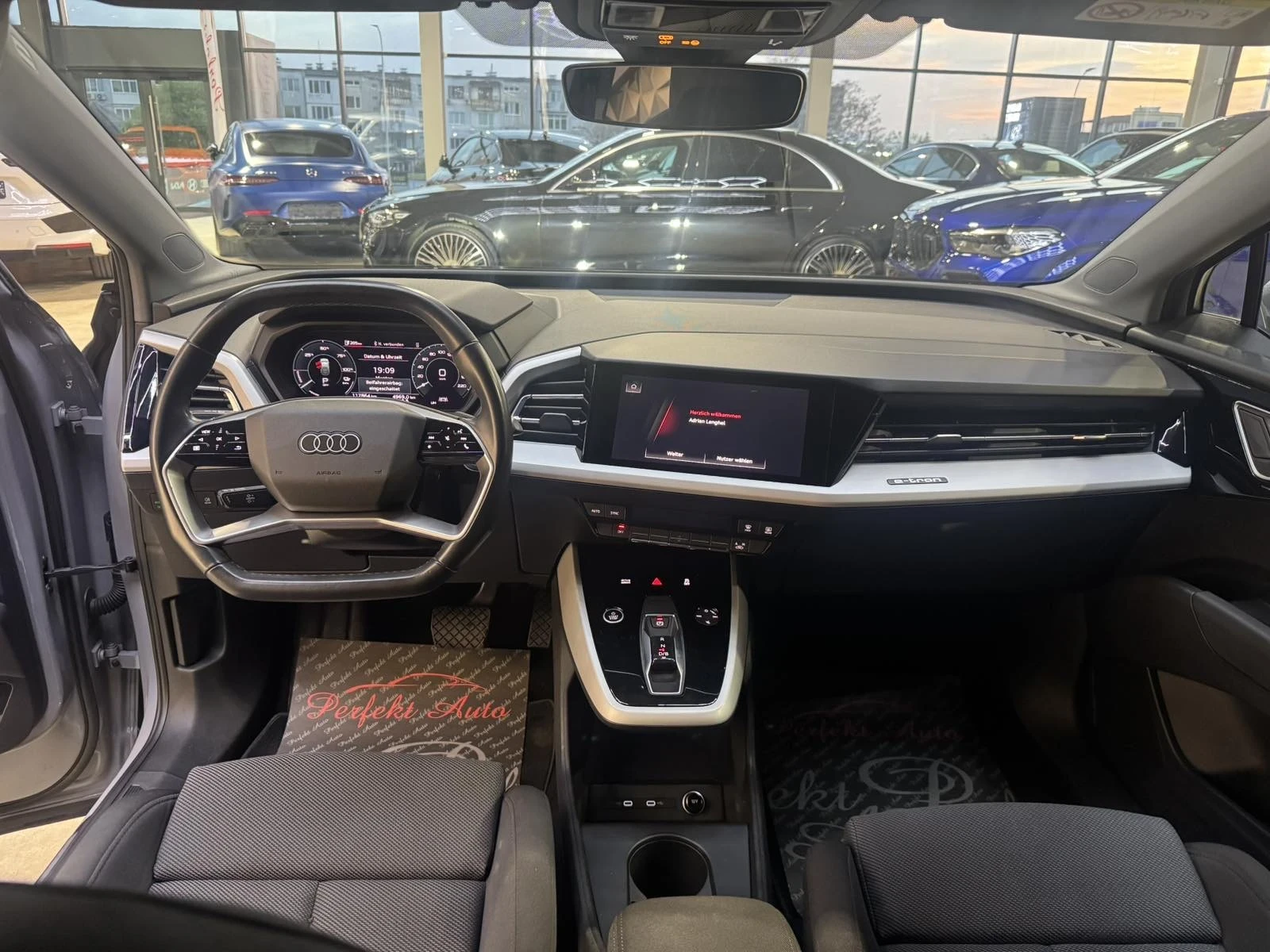 Audi Q4 35 SPORTBACK E-TRON , снимка 7 - Автомобили и джипове - 54419506