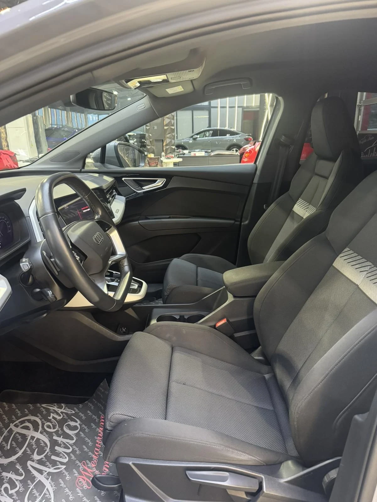 Audi Q4 35 SPORTBACK E-TRON , снимка 8 - Автомобили и джипове - 54419506