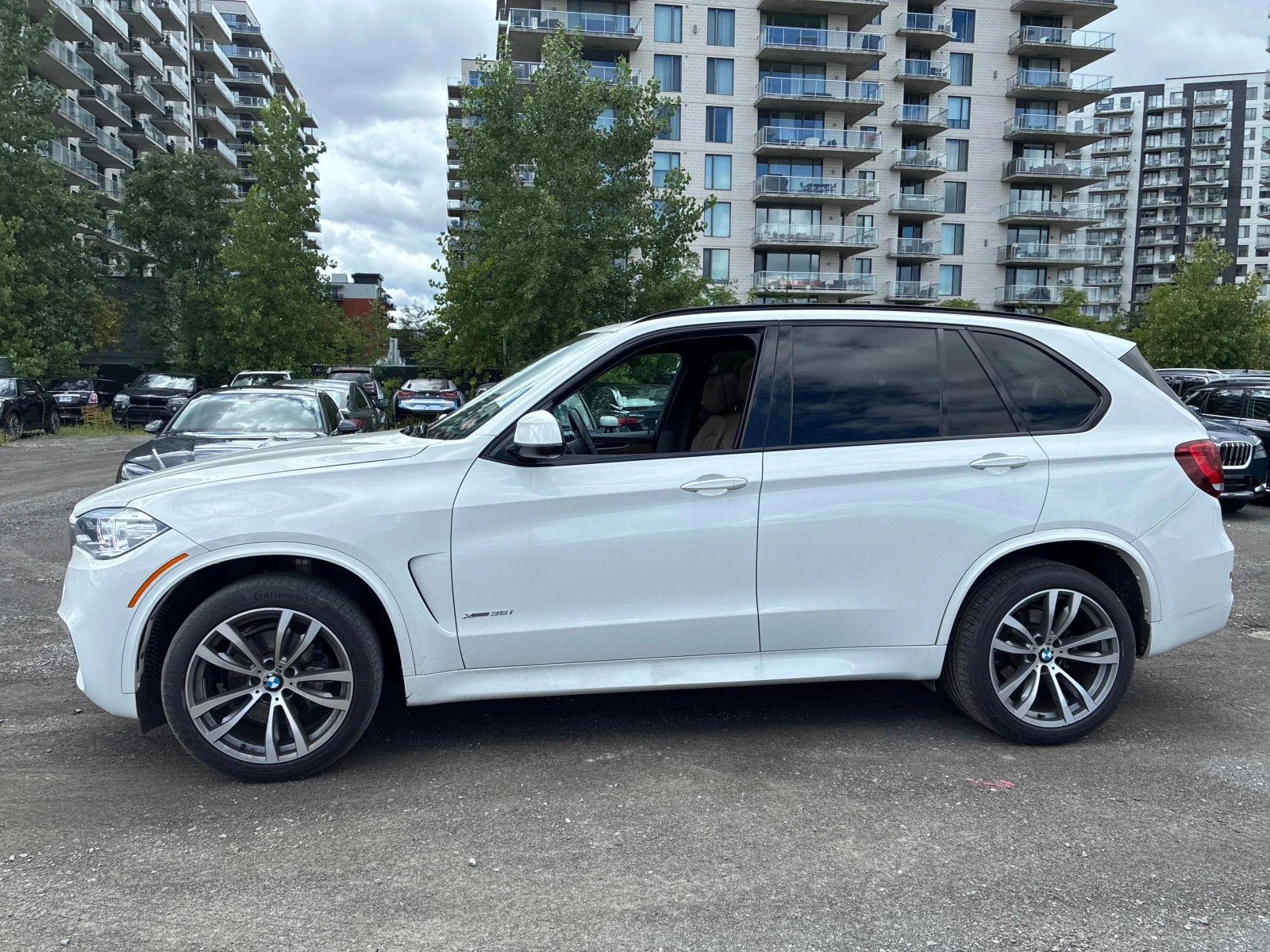 BMW X5 М ПАКЕТ/xDrive35i/CARFAX/ПОДГРЕВ/ПАМЕТ/ПАНО/КЛИП, снимка 2 - Автомобили и джипове - 55807246