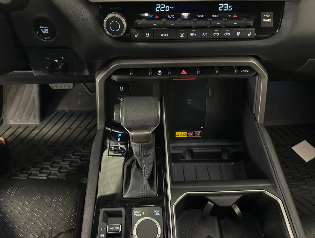 Toyota Tundra LIMITED | CREWMAX | ЕДИН СОБСТВЕНИК, снимка 11 - Автомобили и джипове - 55815369