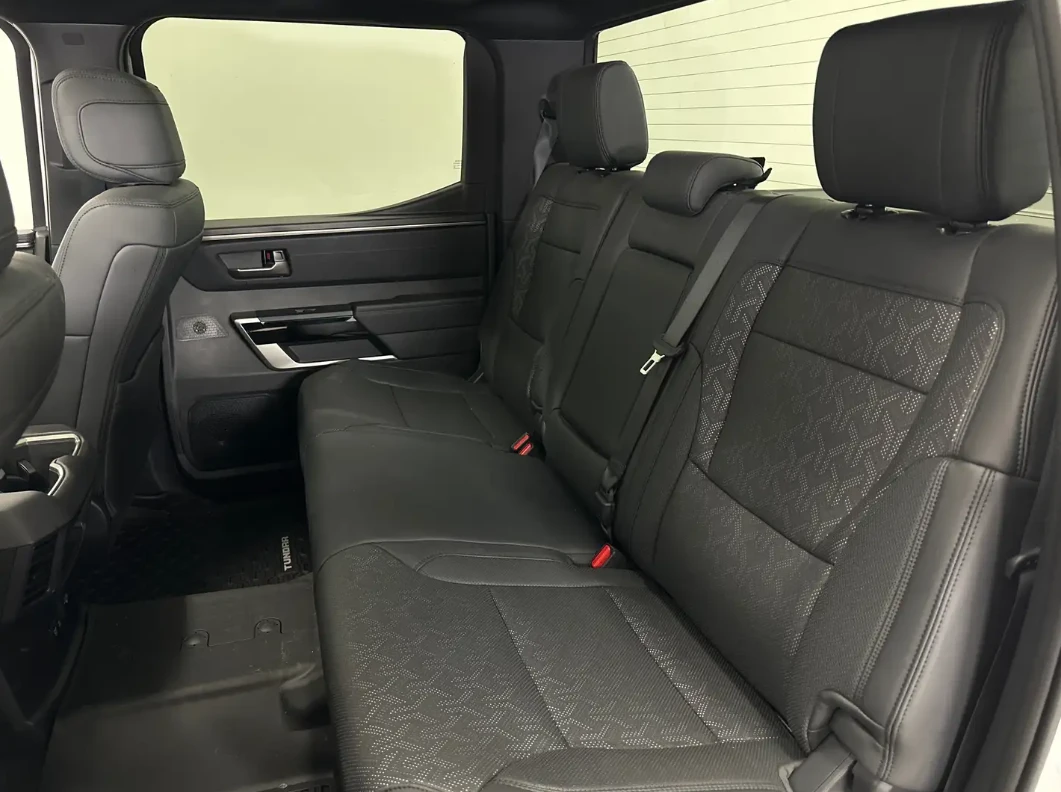 Toyota Tundra LIMITED | CREWMAX | ЕДИН СОБСТВЕНИК, снимка 14 - Автомобили и джипове - 55815369