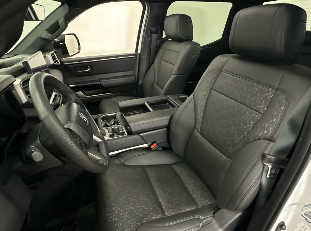 Toyota Tundra LIMITED | CREWMAX | ЕДИН СОБСТВЕНИК, снимка 10 - Автомобили и джипове - 55815369