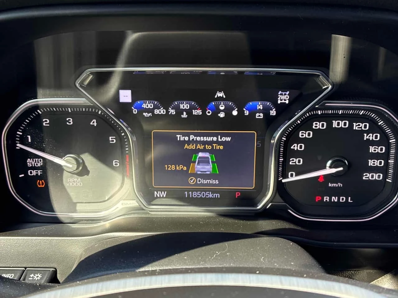Gmc Sierra  Denali / 360 / HUD / Обдухване / Carfax , снимка 8 - Автомобили и джипове - 56262437