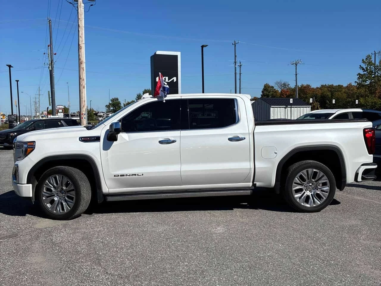 Gmc Sierra  Denali / 360 / HUD / Обдухване / Carfax , снимка 2 - Автомобили и джипове - 56262437